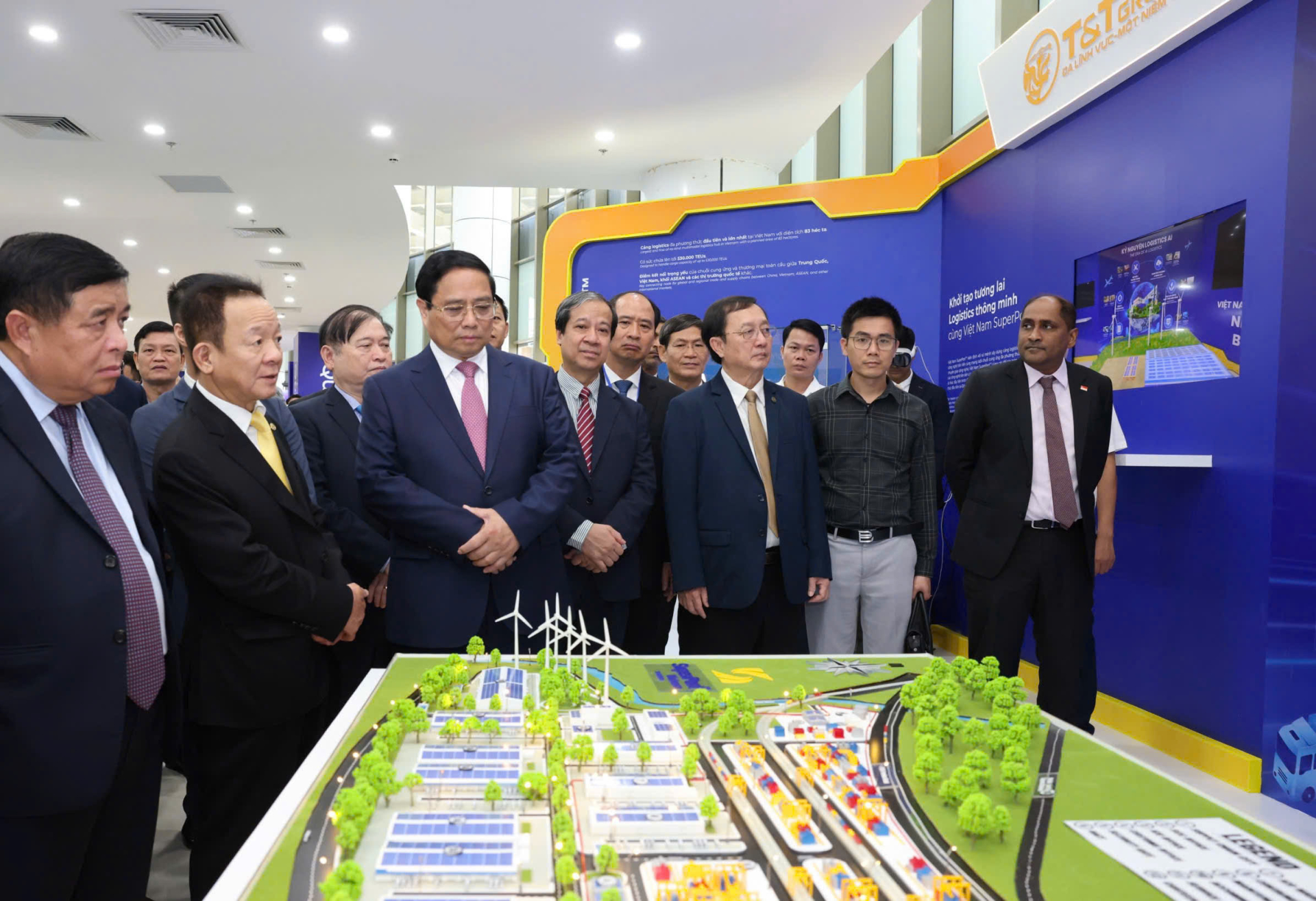 Ứng dụng AI, “siêu cảng” logistics của T T - YCH giảm 95 thời gian vận chuyển trong kho